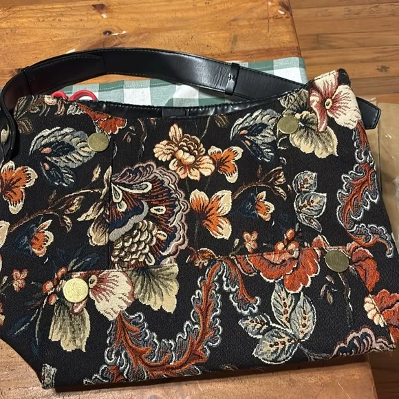 Stella McCartney Tapestry Big Bucket Bag - Picture 9 of 13